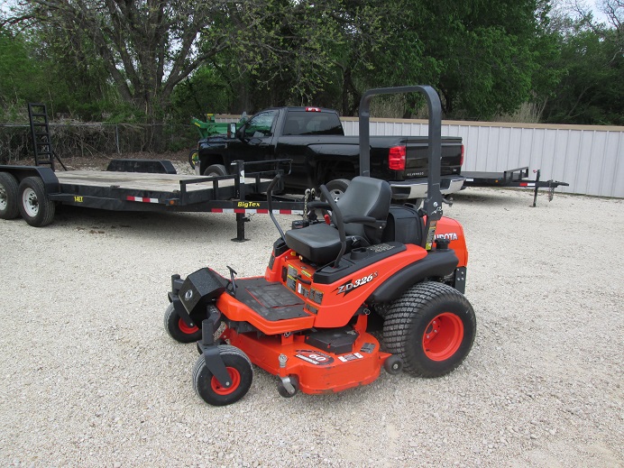 Kubota ZD326s | Dan's Equipment Sales